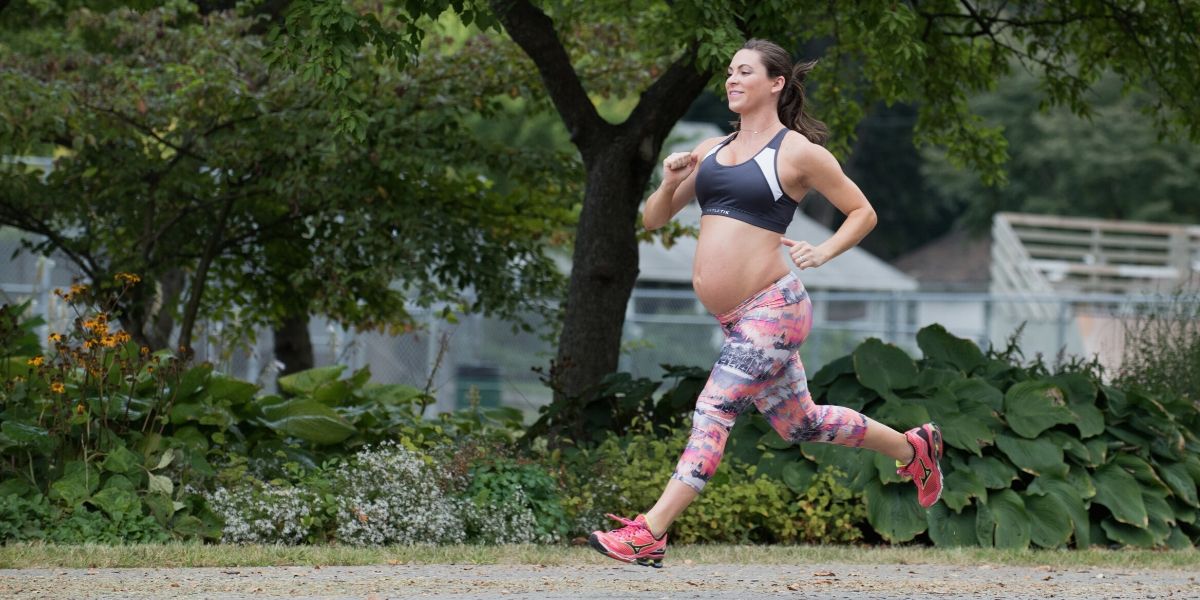 Safe jogging techniques for pregnant women